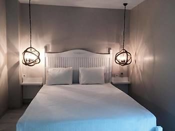 Erythros Boutique Hotel Ildir Екстер'єр фото