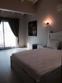 Erythros Boutique Hotel Ildir Екстер'єр фото